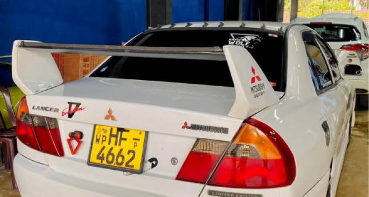 MITSUBISHI LANCER CK1 2000