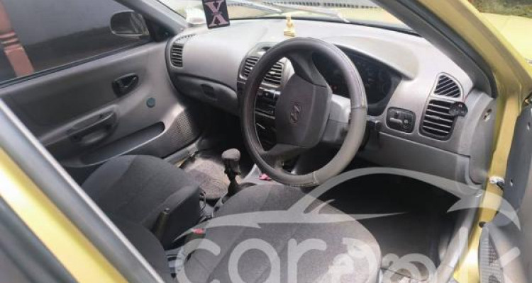 HYUNDAI ACCENT 2001