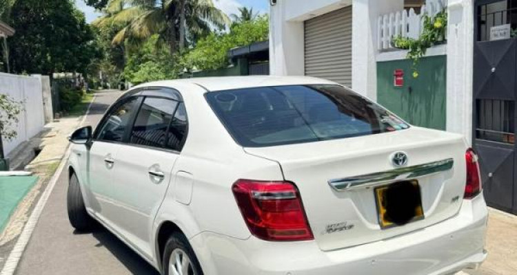 TOYOTA AXIO 2018