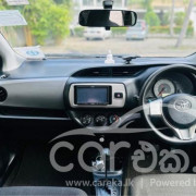 TOYOTA VITZ 2014