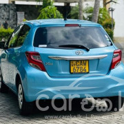 TOYOTA VITZ 2014