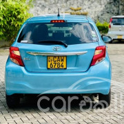 TOYOTA VITZ 2014