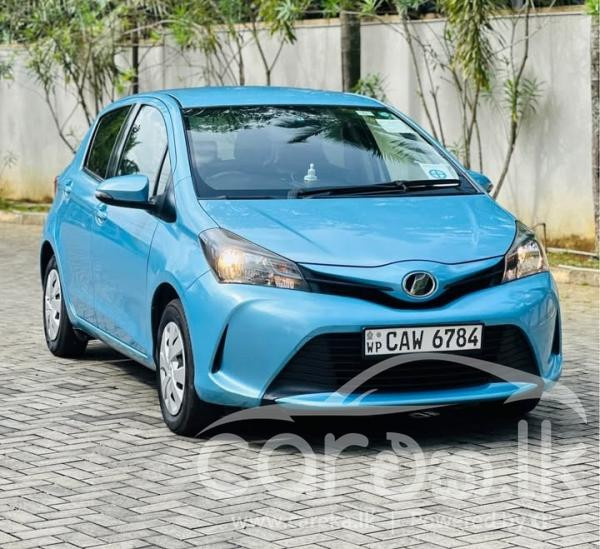 TOYOTA VITZ 2014