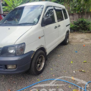 TOYOTA NOAH 1998