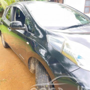 NISSAN LEAF 2014