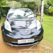 NISSAN LEAF 2014