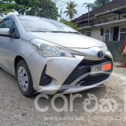 TOYOTA VITZ 2017