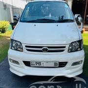 TOYOTA NOAH KR42 2003