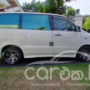 TOYOTA NOAH KR42 2003