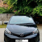TOYOTA VITZ 2014
