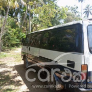 TOYOTA HIACE LH30 1981