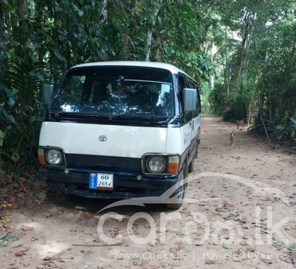TOYOTA HIACE LH30 1981