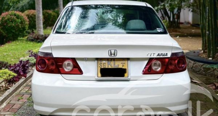 HONDA FIT ARIA 2008