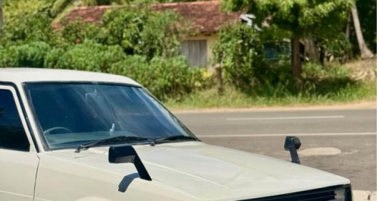 TOYOTA COROLLA DX WAGON KE72 1984