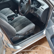 MAZDA FAMILIA 323 2000