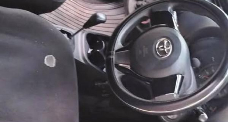 TOYOTA VITZ 2018