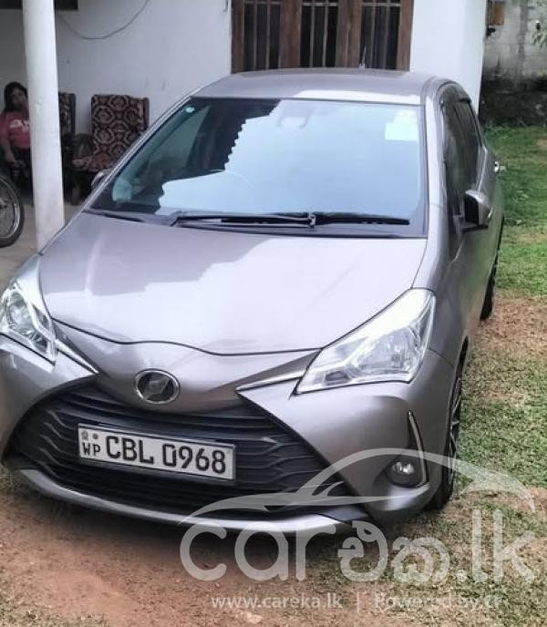 TOYOTA VITZ 2018