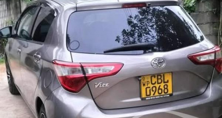 TOYOTA VITZ 2018