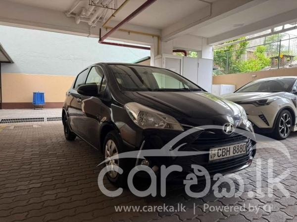 TOYOTA VITZ 2018