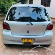 TOYOTA VITZ 2001