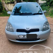 TOYOTA VITZ 2001