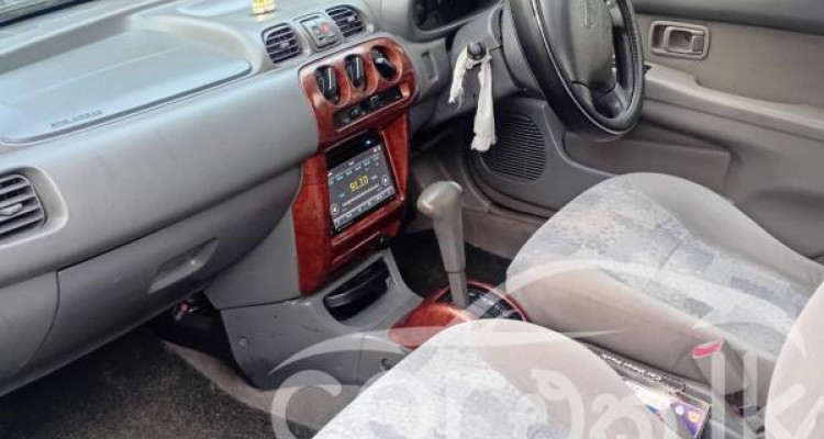 NISSAN MARCH K11 2000