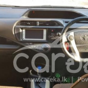 TOYOTA AQUA 2013