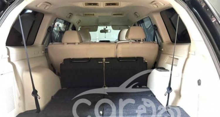 MITSUBISHI MONTERO 2012