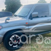 MITSUBISHI PAJERO 1999