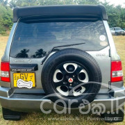 MITSUBISHI PAJERO 1999