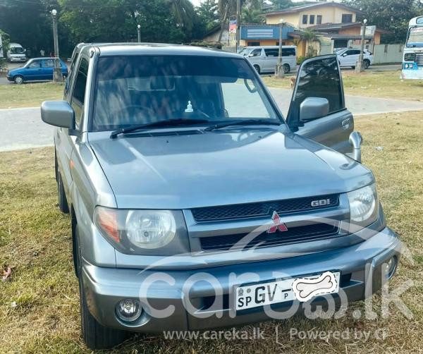 MITSUBISHI PAJERO 1999