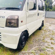 MITSUBISHI MINICAB 2000