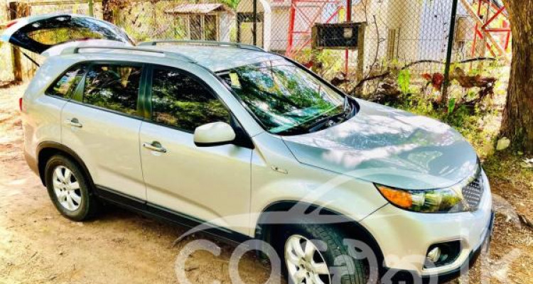 KIA SORENTO 2010