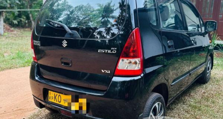 SUZUKI ESTILO 2011