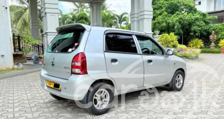 SUZUKI ALTO 2011