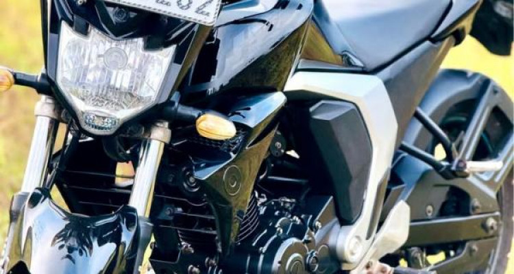 YAMAHA FZ V2 2016