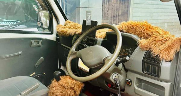 MITSUBISHI MINI TRUCK 2005