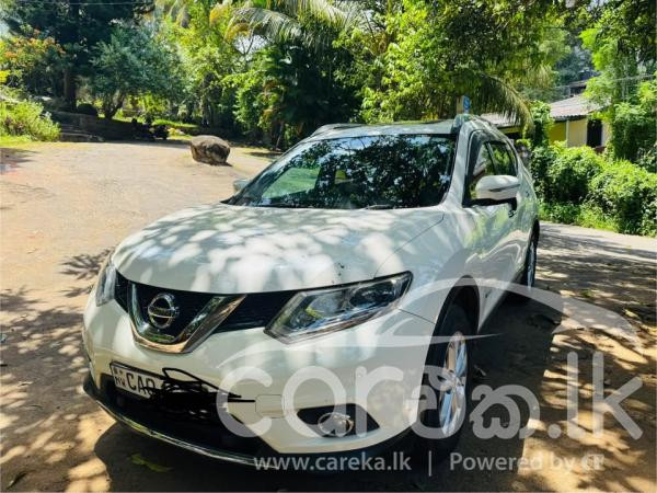 NISSAN X TRAIL 2016