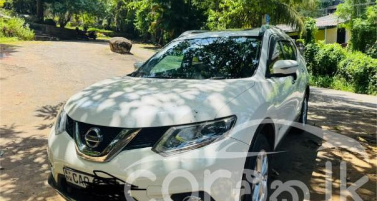 NISSAN X TRAIL 2016
