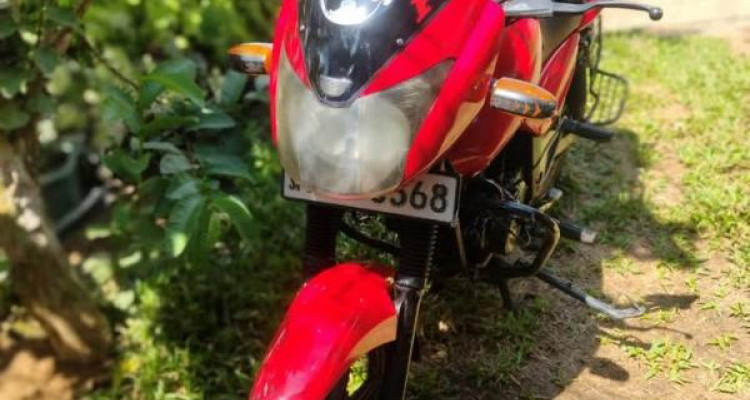 BAJAJ PULSAR 180 2005