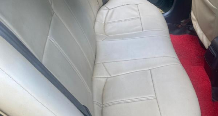NISSAN SUNNY 2000