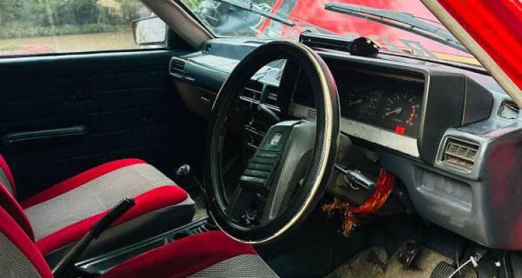 MITSUBISHI LANCER BOX 1983