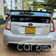 TOYOTA PRIUS 2014