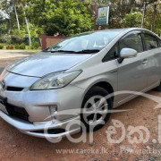 TOYOTA PRIUS 2014