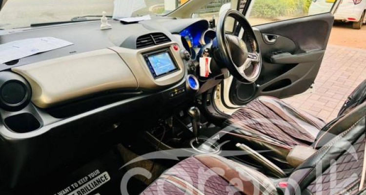 HONDA FIT GP1 2011