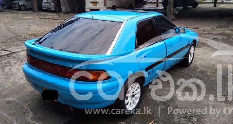 MAZDA ASTINA 1990