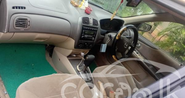MAZDA FAMILIA 2001