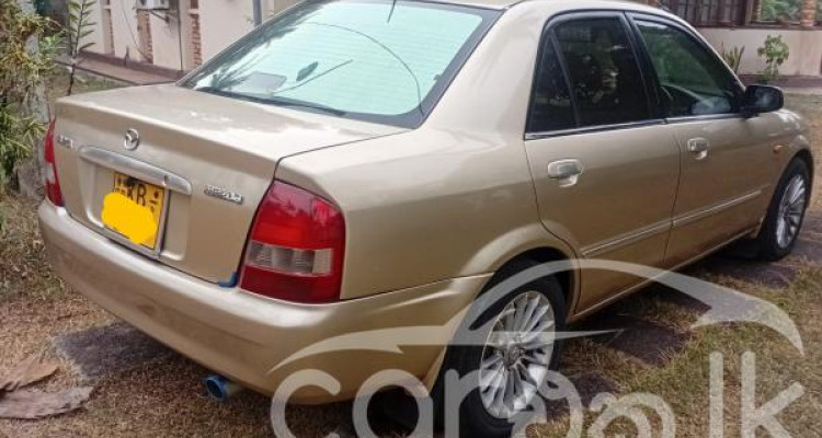 MAZDA FAMILIA 2001