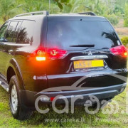 MITSUBISHI MONTERO SPORT 2011