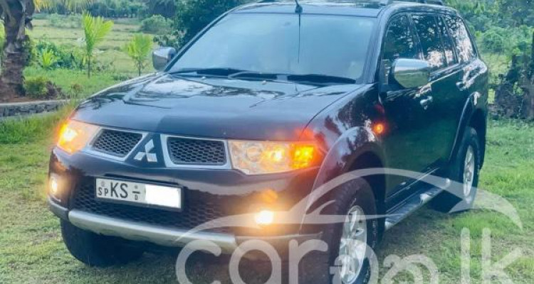 MITSUBISHI MONTERO SPORT 2011